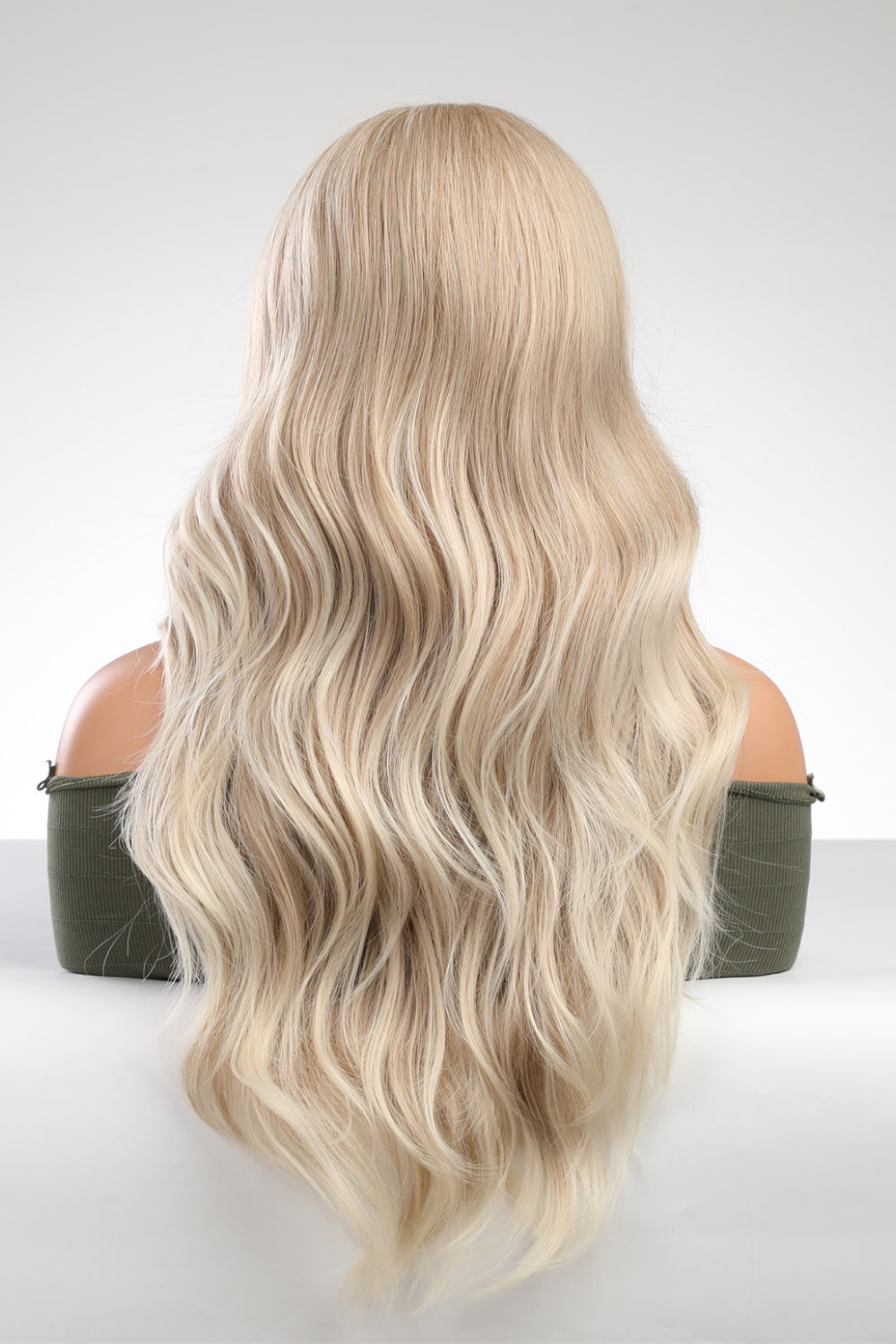 Peluca rubia con ondas